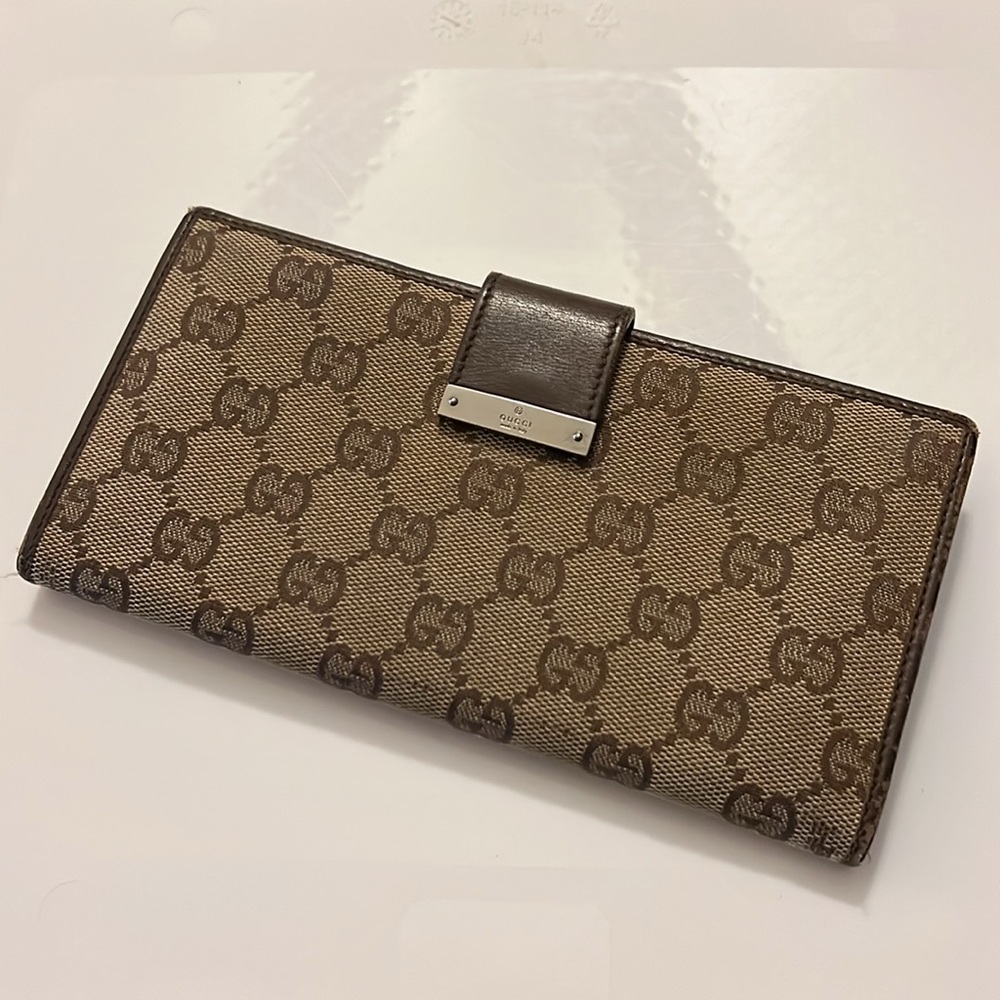 Gucci Brown Monogram GG Long Double Sided Snap Wallet Clutch EUC with COA